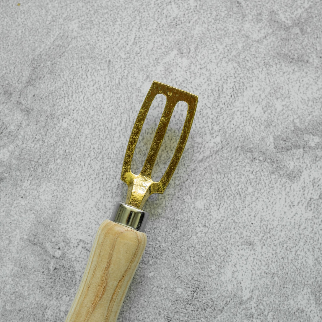 Brass Fish Scaler (Urokotori) - Kamimoto EU